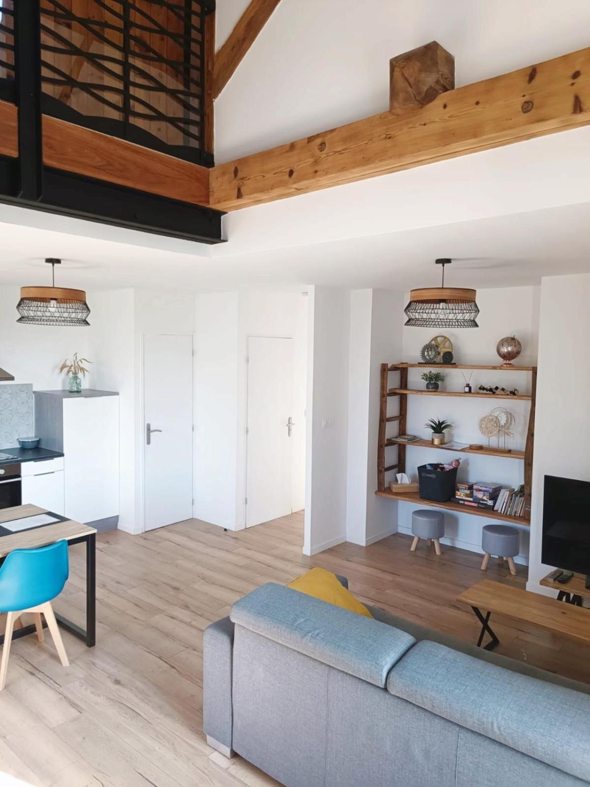 Appartement Duplex Dans Une Ancienne Usine Beaupréau-en-Mauges Eksteriør billede
